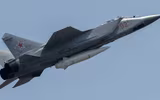 Tiêm kích MiG-31K Nga tập tiếp dầu trên không, mở rộng tầm tấn công 