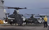 Trực thăng AH-1Z Viper của thủy quân lục chiến Mỹ diễn tập bắn đạn thật trên biển Caribe