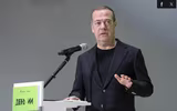 Ông Medvedev đáp trả đe dọa của Tổng thống Trump về việc chuyển tên lửa Tomahawk cho Ukraine