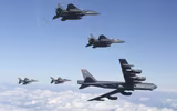 Oanh tạc cơ B-52 Mỹ thị uy ngoài khơi Venezuela giữa căng thẳng khu vực