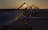Khoảnh khắc tên lửa Iskander tập kích đoàn xe tải chở UAV tầm xa của Ukraine