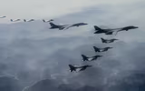 Oanh tạc cơ B-1B Mỹ áp sát bờ biển Venezuela, căng thẳng leo thang