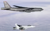 Oanh tạc cơ B52 Mỹ cùng tiêm kích Phần Lan tuần tra sát sườn Nga