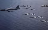 Oanh tạc cơ B52 Mỹ cùng tiêm kích Phần Lan tuần tra sát sườn Nga