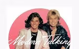 [Ảnh] Hai cha con ca sĩ Thomas Anders- Modern Talking thoát hiểm vụ cháy ôtô