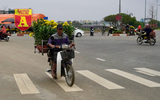 Mộc mạc và đầy sắc màu chợ hoa quê ngày giáp Tết