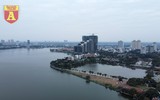 Toàn cảnh công trình xây dựng lừng lững nằm trên khu đất ‘kim cương’ sát mép hồ Tây