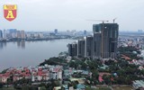 Toàn cảnh công trình xây dựng lừng lững nằm trên khu đất ‘kim cương’ sát mép hồ Tây