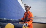 Nhiều tàu chở dầu phương Tây đầy tải đang 'trôi dạt' trên đại dương