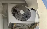 Chủ căn hộ đi vắng, cục sạc pin dự phòng phát nổ gây hoả hoạn