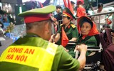 Các cựu chiến binh từ miền Nam ra dự Đại lễ A80 được lực lượng Công an Hà Nội bố trí chỗ ngồi ưu tiên