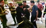 Các cựu chiến binh từ miền Nam ra dự Đại lễ A80 được lực lượng Công an Hà Nội bố trí chỗ ngồi ưu tiên