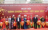 Rộn ràng hương vị Tết, thi gói bánh chưng làng Vân, huyện Hiệp Hòa