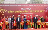 Rộn ràng hương vị Tết, thi gói bánh chưng làng Vân, huyện Hiệp Hòa
