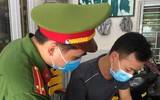Những hình ảnh trước khi thực hiện quy định 'hàng ăn chỉ bán mang về', gội đầu, cắt tóc ngừng hoạt động
