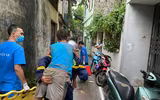 Thót tim giải cứu bé trai mắc kẹt hơn 1 ngày đêm tại khe tường bê tông