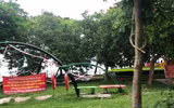 Ven hồ Tây chỉ còn dáng bóng những người làm nhiệm vụ ứng trực