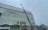 Xe thang chuyên dụng cứu người tại Trung tâm thương mại Aeon Mall Long Biên ở tình huống giả định
