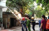 Cháy lớn tại ngôi nhà 5 tầng ở quận Thanh Xuân