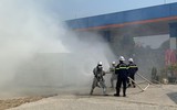 Xử lý nhanh tình huống xe ô tô đang nhập xăng xảy cháy 
