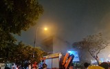 Lính cứu hoả kịp thời cứu và hướng dẫn nạn nhân mắc kẹt trong vụ cháy tại quán massage