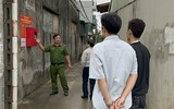  Người dân cùng lực lượng Công an đội nắng lắp điểm chữa cháy công cộng