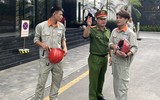 Điều xe thang, huy động lực lượng cứu người mắc kẹt trong tình huống cháy giả định