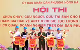Những hình ảnh sôi nổi về cuộc so tài chữa cháy cứu nạn, cứu hộ tại phường Hồng Hà