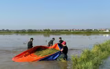 Giúp nhân dân 