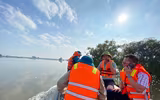 Đội chữa cháy và cứu nạn, cứu hộ khu vực số 20 dốc sức cứu dân trong vùng ngập 