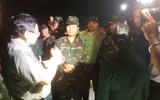 Thủ tướng Phạm Minh Chính và lãnh đạo Thành phố Hà Nội thị sát trong đêm, động viên các vùng ngoại thành bị ngập sâu trong nước