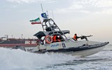 [ẢNH] Tuần duyên UAE nổ súng vào tàu Iran sau khi tàu hàng bị Tehran bắt giữ