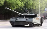 [ẢNH] T-80BVM ‘trình diễn thảm họa’ tại Army-2020 khi tên lửa không thể bắn trúng mục tiêu