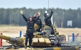 [ẢNH] Việt Nam được thăng hạng lên thi đấu nhóm 1 Tank Biathlon 2021
