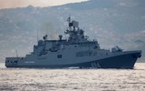 [ẢNH] Thổ Nhĩ Kỳ chặn eo biển Bosphorus khiến tàu hải quân Nga không thể tới Syria