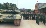 [ẢNH] Báo Nga ngạc nhiên và thích thú trước xe tăng T-90 bằng bê tông của Việt Nam