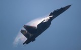 [ẢNH] Sau vụ BMP-2 bắn tên lửa vào T-90, đến lượt Su-35S hạ gục Su-30SM bằng pháo