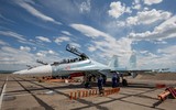 [ẢNH] Sau vụ BMP-2 bắn tên lửa vào T-90, đến lượt Su-35S hạ gục Su-30SM bằng pháo