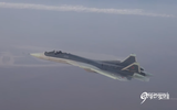 [ẢNH] Nga gây sửng sốt khi cho Su-57 bay trong trạng thái 