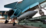 [ẢNH] Su-34 Nga tấn công trực diện phiến quân trong khu vực do Mỹ kiểm soát