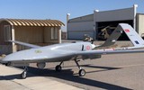 [ẢNH] Cấm vận phương Tây khiến UAV Bayraktar TB2 của Thổ Nhĩ Kỳ... mạnh hơn