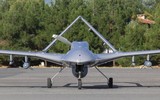 [ẢNH] Cấm vận phương Tây khiến UAV Bayraktar TB2 của Thổ Nhĩ Kỳ... mạnh hơn