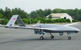 [ẢNH] Cấm vận phương Tây khiến UAV Bayraktar TB2 của Thổ Nhĩ Kỳ... mạnh hơn