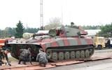 [ẢNH] Ukraine hoán cải pháo tự hành 2S1 Gvozdika thành xe chiến đấu bộ binh