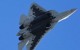 [ẢNH] Tiêm kích tàng hình Su-57 sản xuất loạt của Nga đã chính thức cất cánh