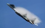 [ẢNH] Tiêm kích tàng hình Su-57 sản xuất loạt của Nga đã chính thức cất cánh