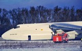 [ẢNH] Máy bay khổng lồ An-124 Nga văng mất động cơ, phải hạ cánh khẩn cấp