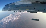 [ẢNH] Máy bay bí ẩn ném bom phần lãnh thổ Syria do Thổ Nhĩ Kỳ kiểm soát