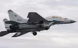 [ẢNH] MiG-29K rơi 3 lần trong năm khiến Ấn Độ cân nhắc mua F/A-18 thay thế