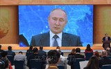 [ẢNH] 5 câu hỏi nổi bật dành cho Tổng thống Putin trong cuộc họp báo cuối năm